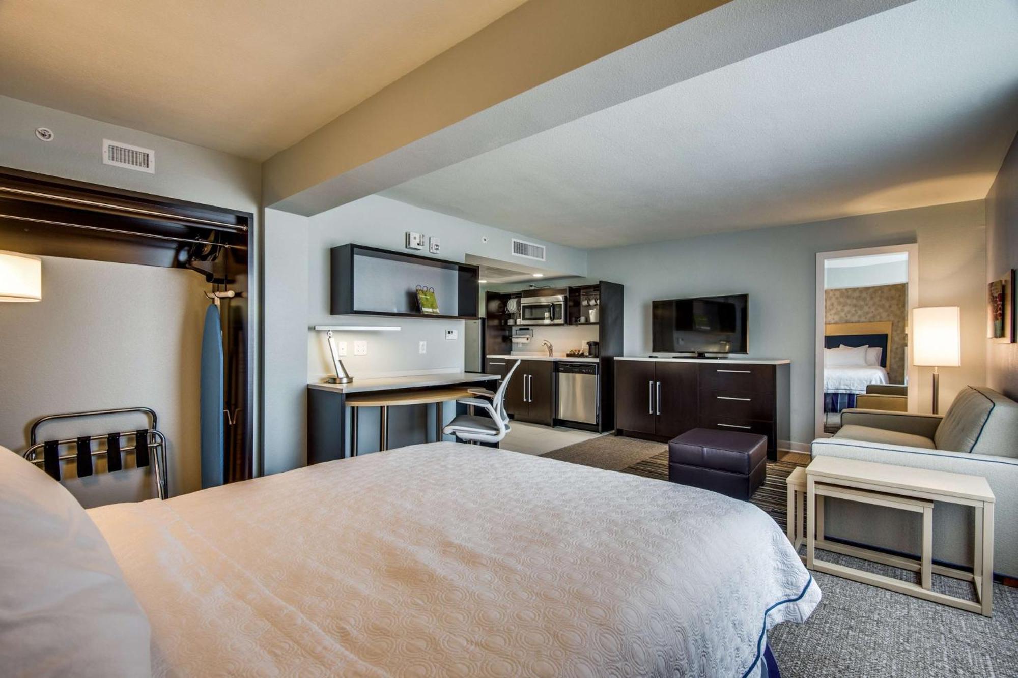 Home2 Suites By Hilton Dfw Airport South Ървинг Екстериор снимка